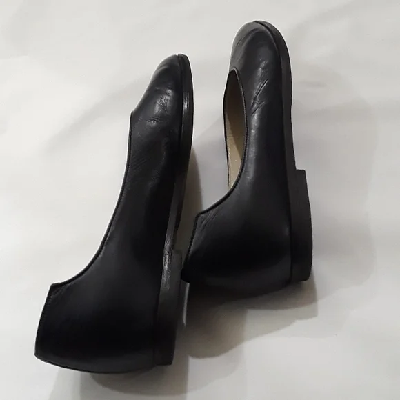 Vintage Tokio Kumagai Leather Flats - Picture 5 of 14